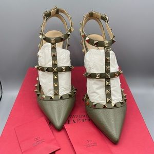 Valentino Garavani Rockstud Heels